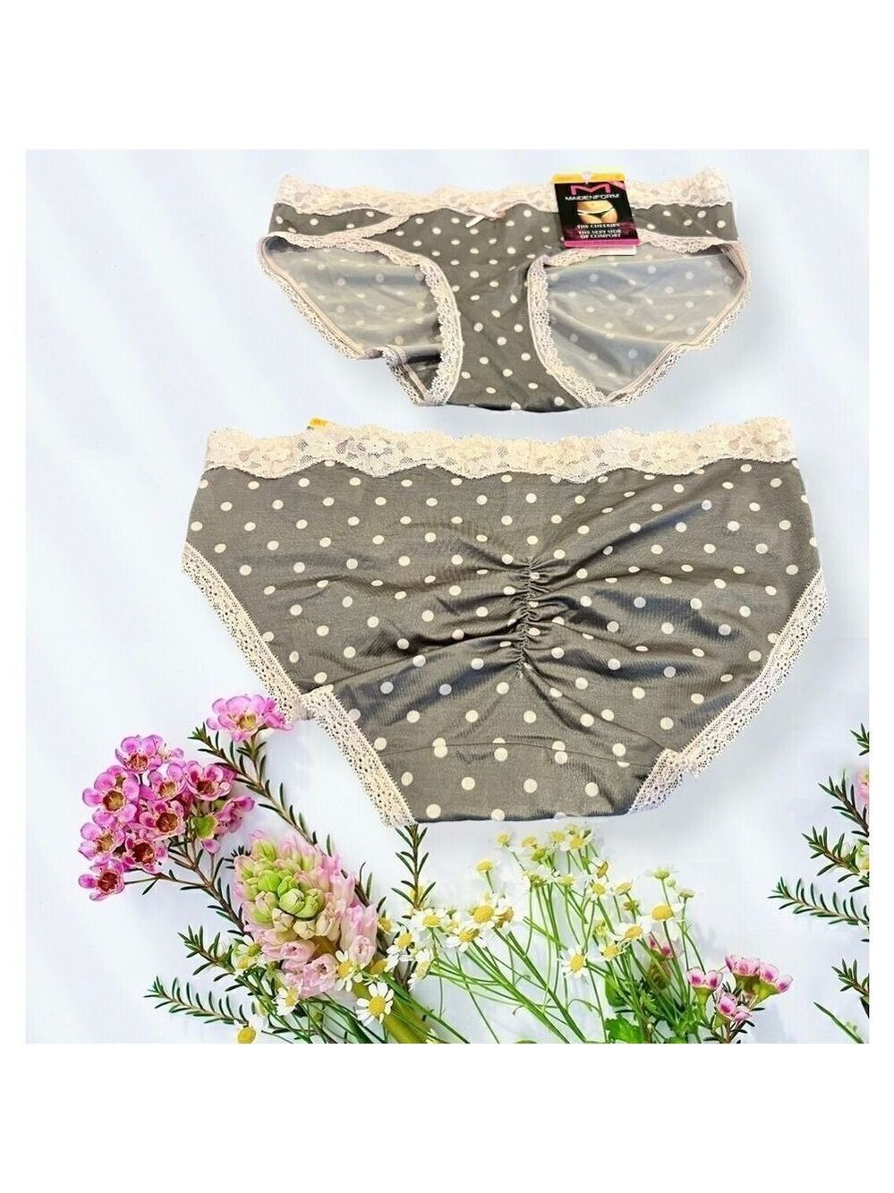 Maidenform the cheekies lot of 2